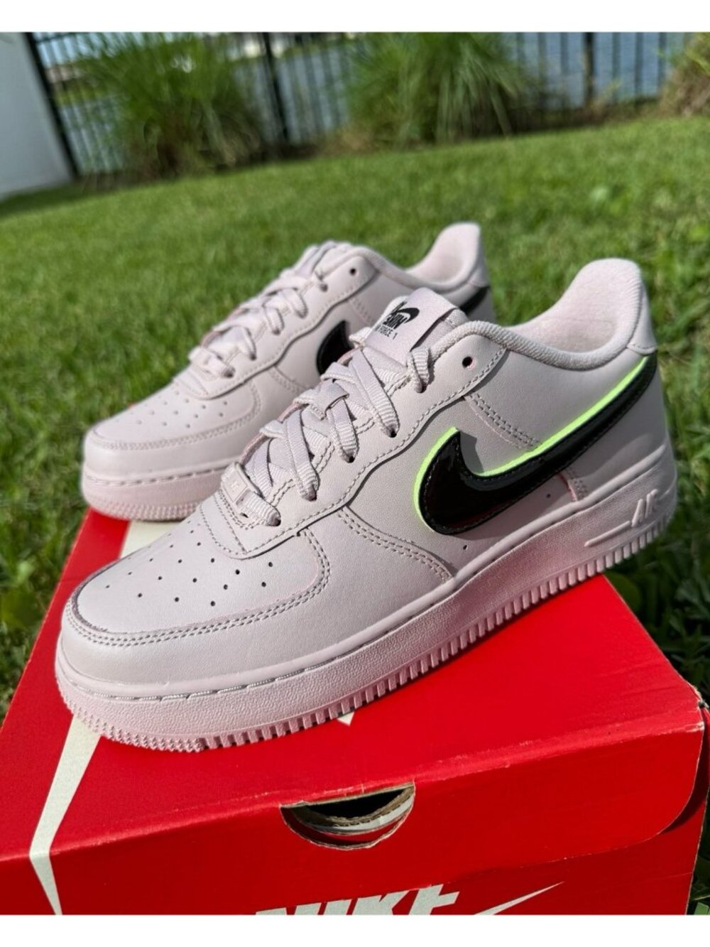 6.5Y | 8 WOMEN'S NIKE PARTICLE ROSE /  BROWN BLACK HQ1908-600 SNEAKERS LOW